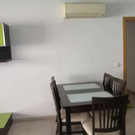 A H Garbi Con Parking Apartment *