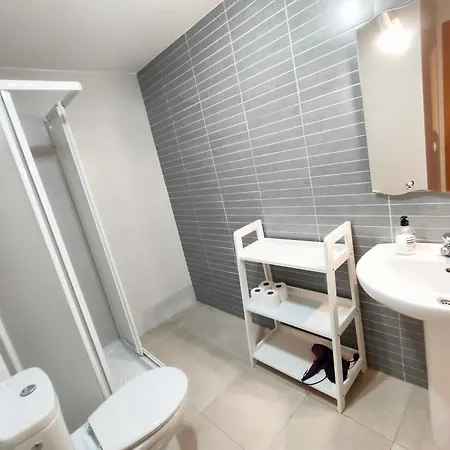 A H Garbi Con Parking Apartment *